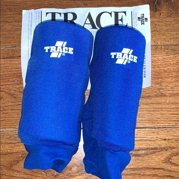 Adams Trace Other - 🆕⭐️KNEE GUARDS⭐️LAST PAIR of Blue! Set of 2 NWT by TRACE ADAMS USA